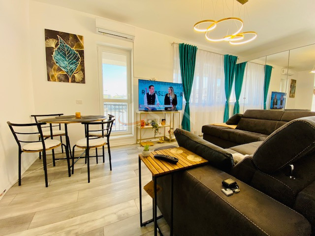 Apartament, 3 camere Bucuresti/Titan