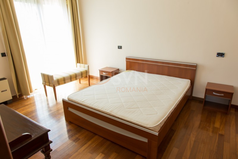Apartament, 3 camere Bucuresti/Primaverii