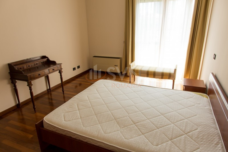 Apartament, 3 camere Bucuresti/Primaverii