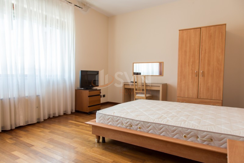 Apartament, 3 camere Bucuresti/Primaverii