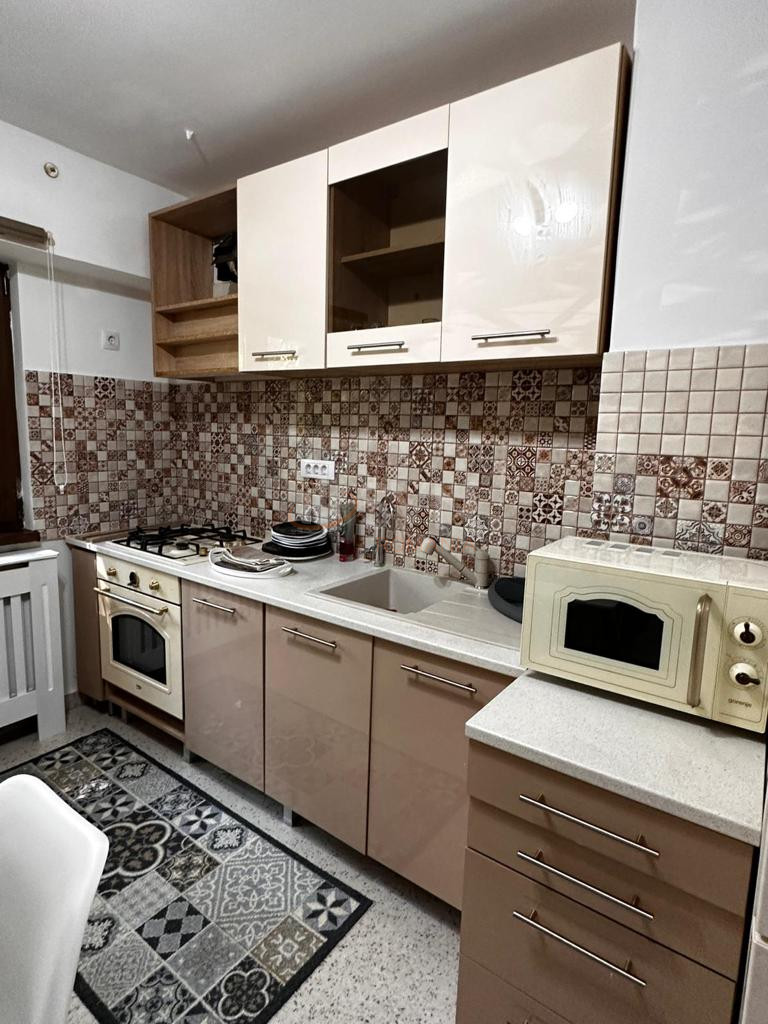 Apartament, 3 camere Bucuresti/Decebal