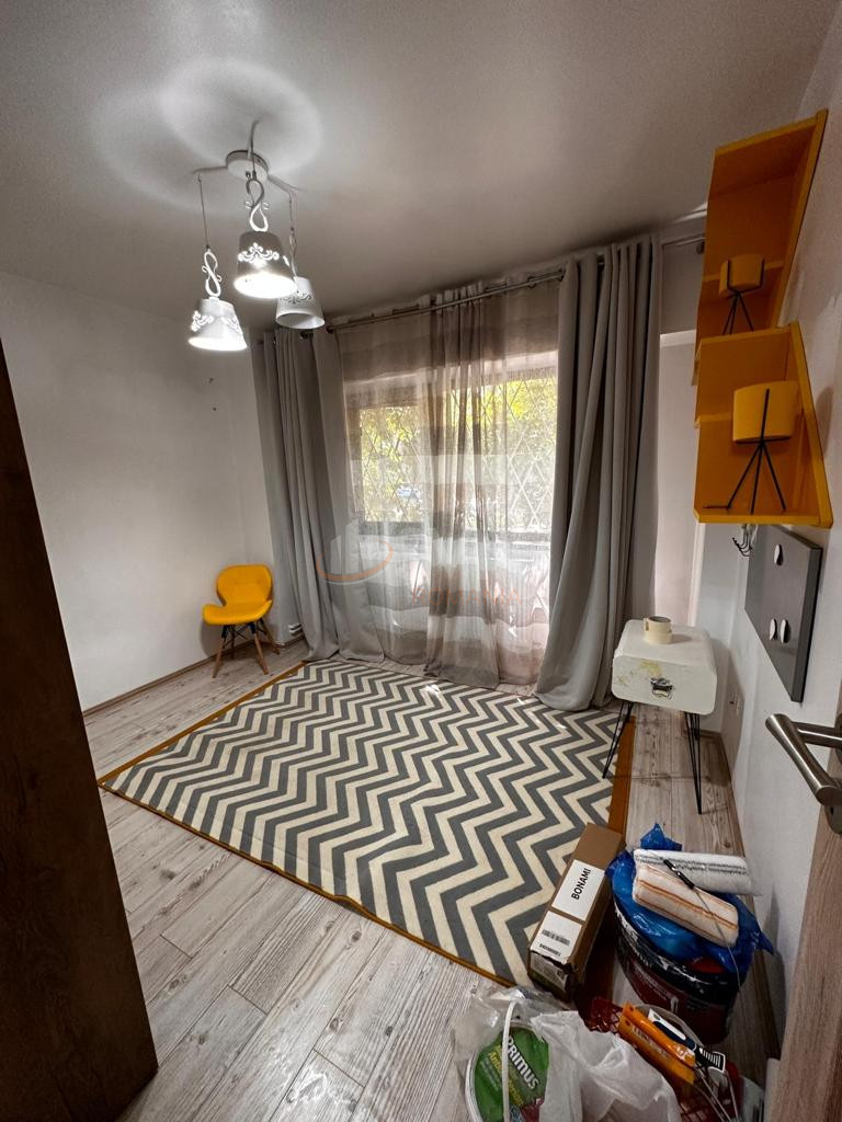 Apartament, 3 camere Bucuresti/Decebal