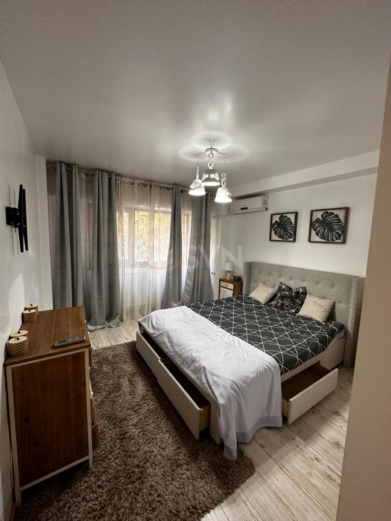 Apartament, 3 camere Bucuresti/Decebal