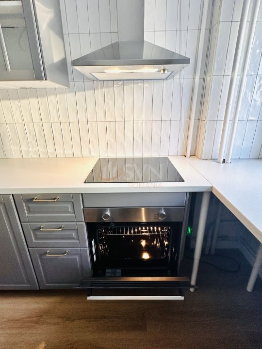 Apartament, 3 camere Bucuresti/Piata Victoriei