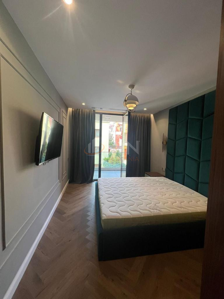 Apartament, 3 camere Bucuresti/Herastrau