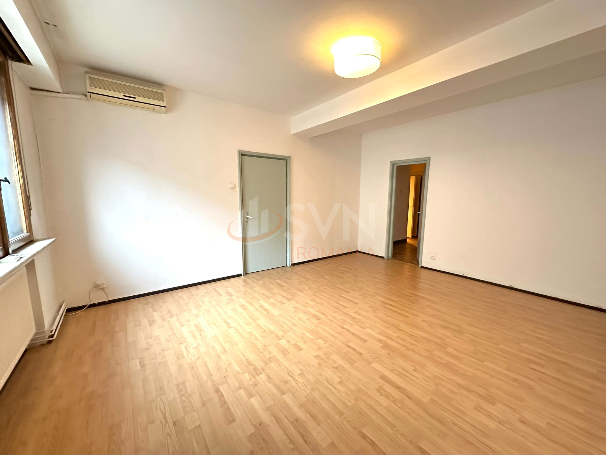 Apartament, 3 camere Bucuresti/Magheru