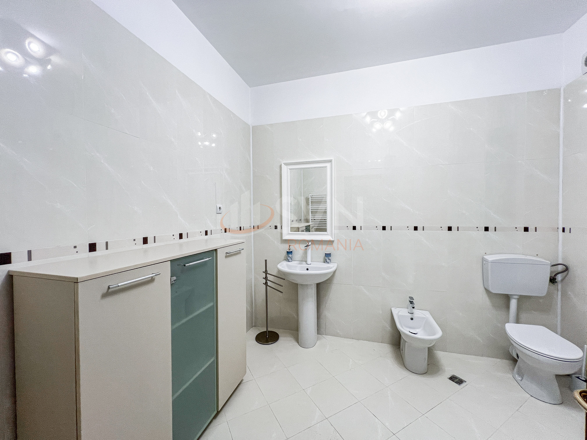 Apartament, 3 camere Bucuresti/Domenii