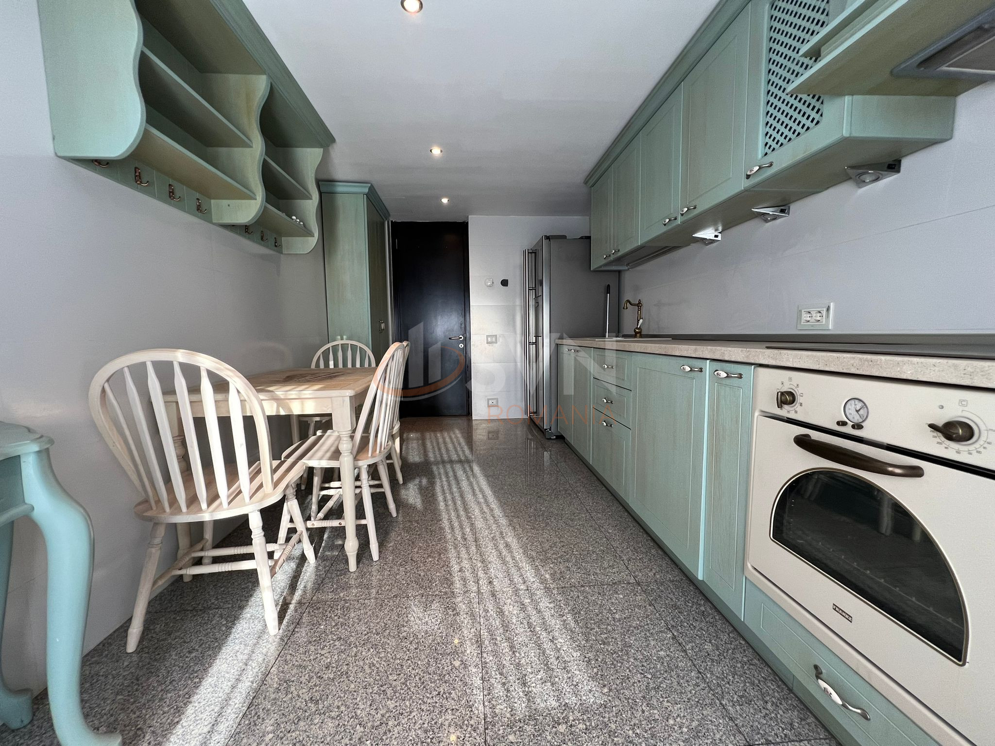 Apartament, 3 camere Bucuresti/Arcul De Triumf