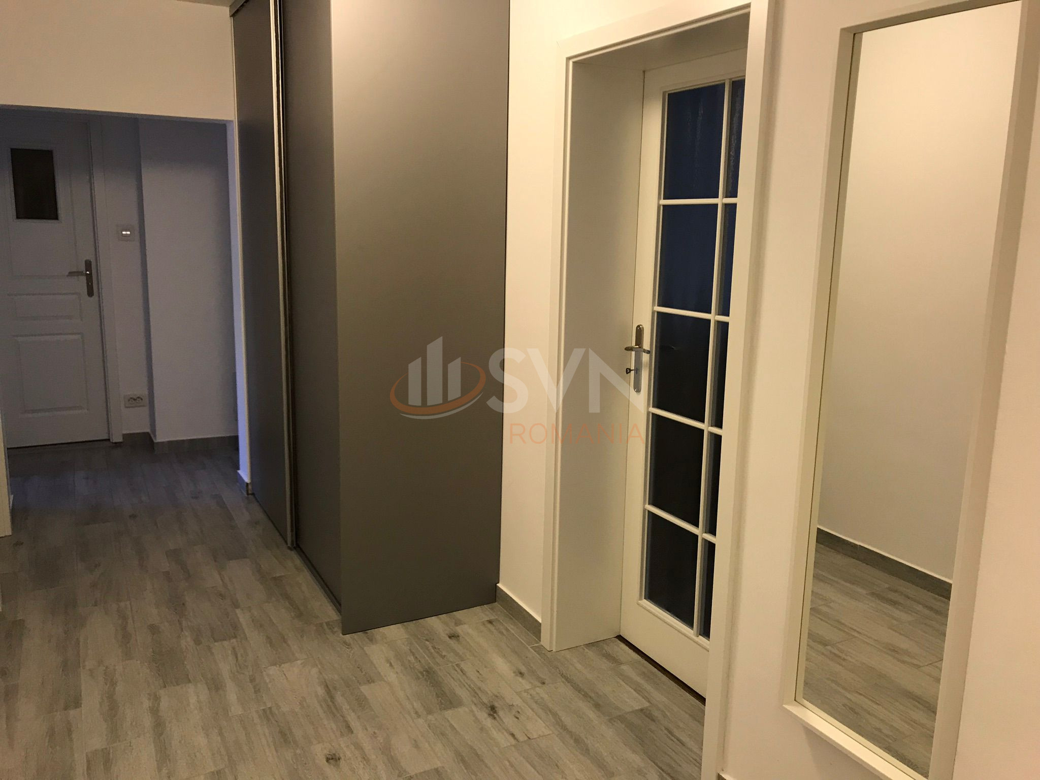 Apartament, 3 camere Bucuresti/Decebal