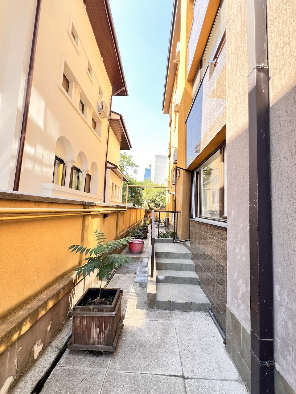 Apartament, 3 camere Bucuresti/Primaverii