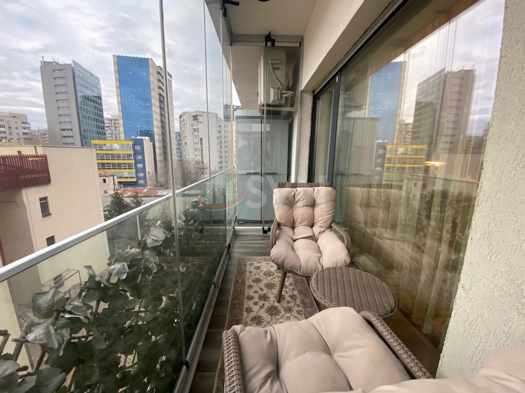 Apartament, 3 camere Bucuresti/Piata Victoriei