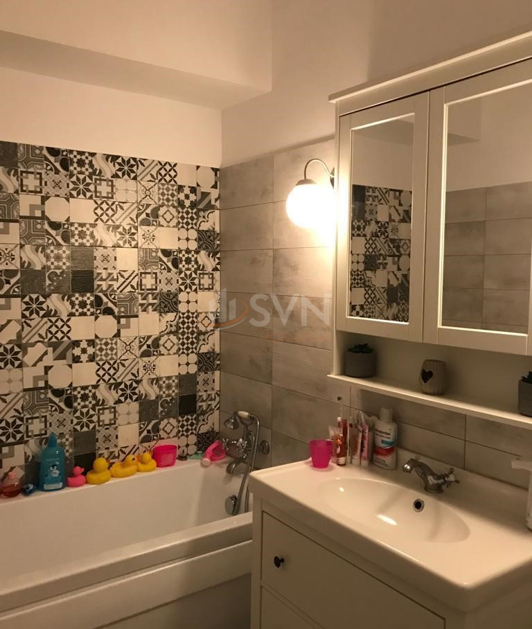 Apartament, 3 camere Bucuresti/Straulesti