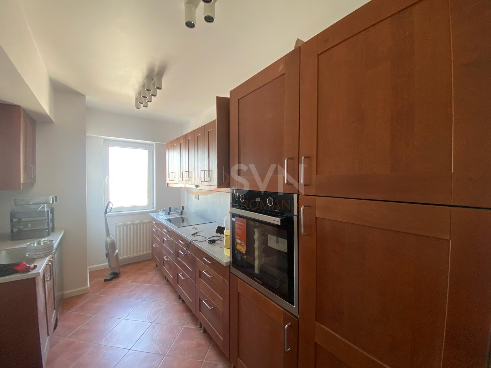 Apartament, 3 camere Bucuresti/Alba Iulia