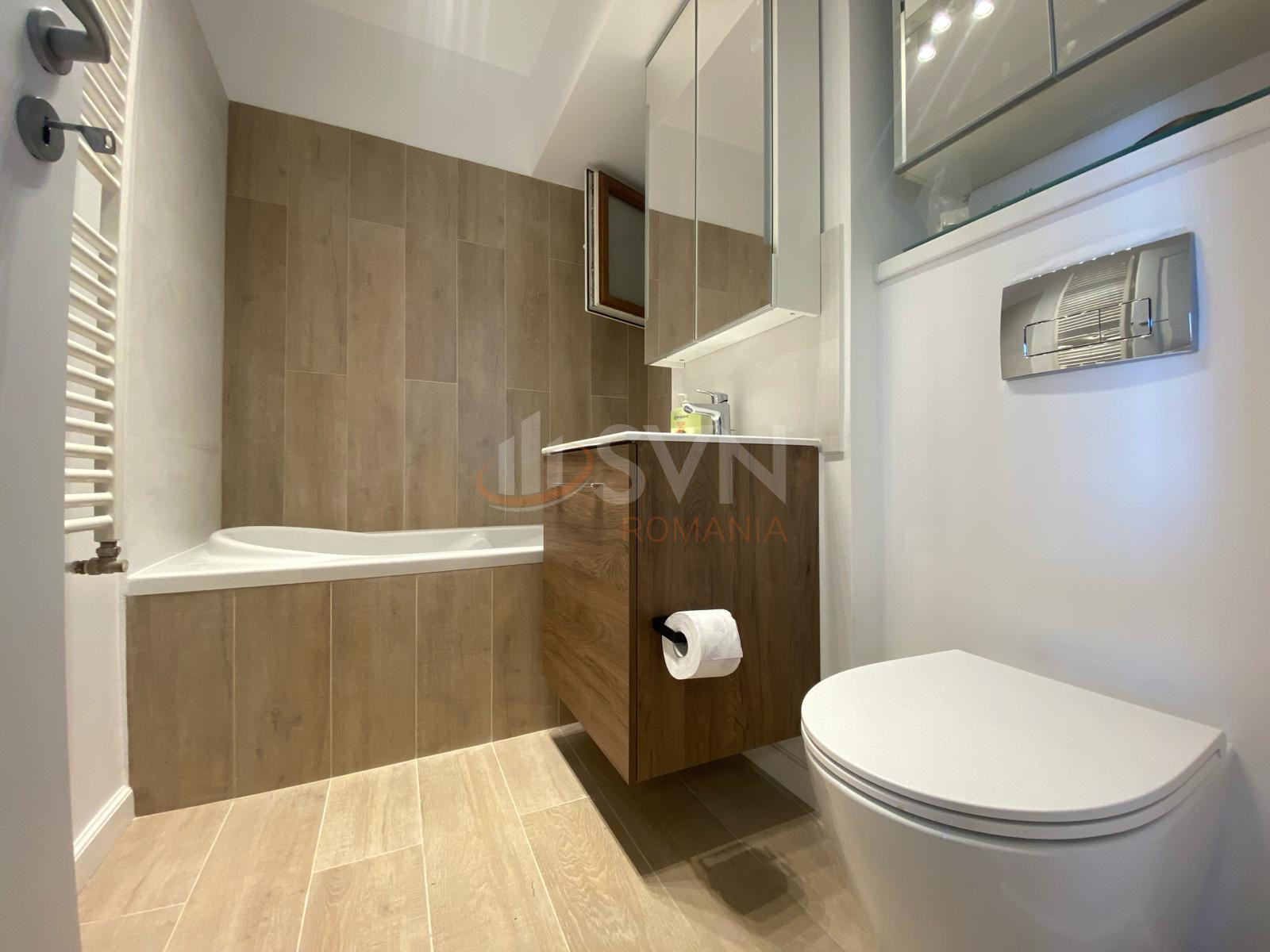 Apartament, 3 camere Bucuresti/Alba Iulia