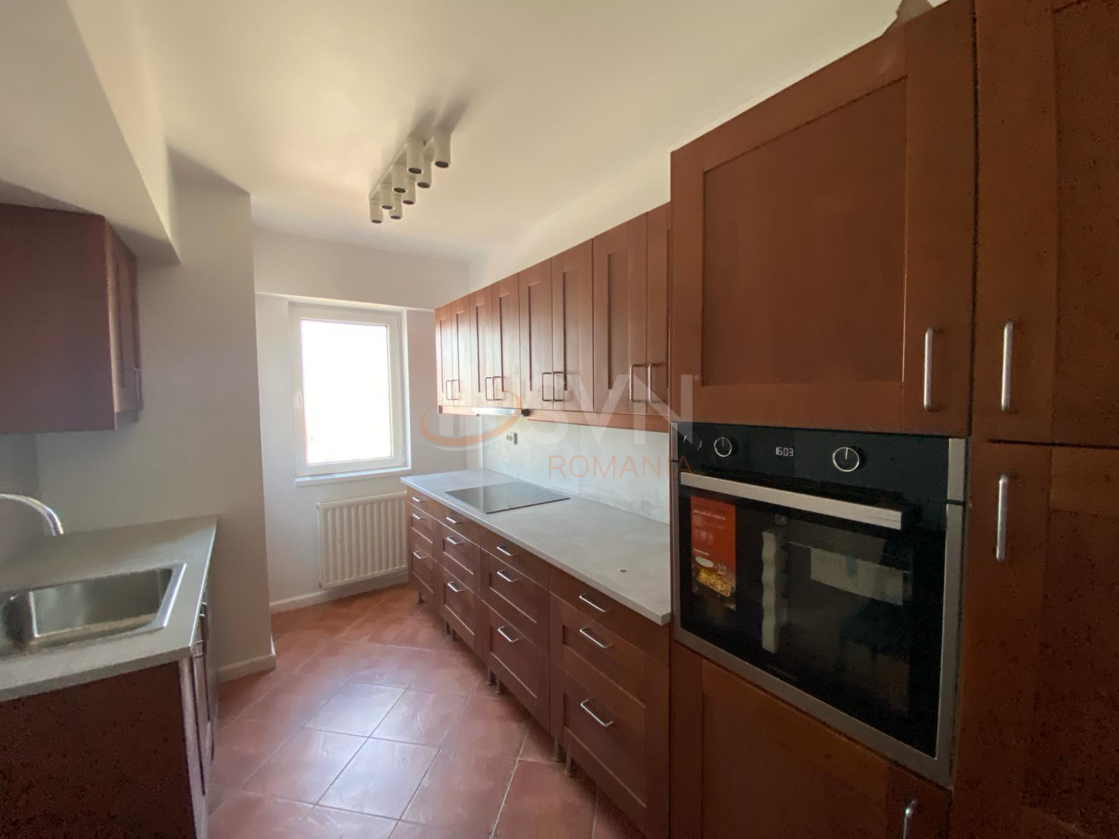 Apartament, 3 camere Bucuresti/Alba Iulia