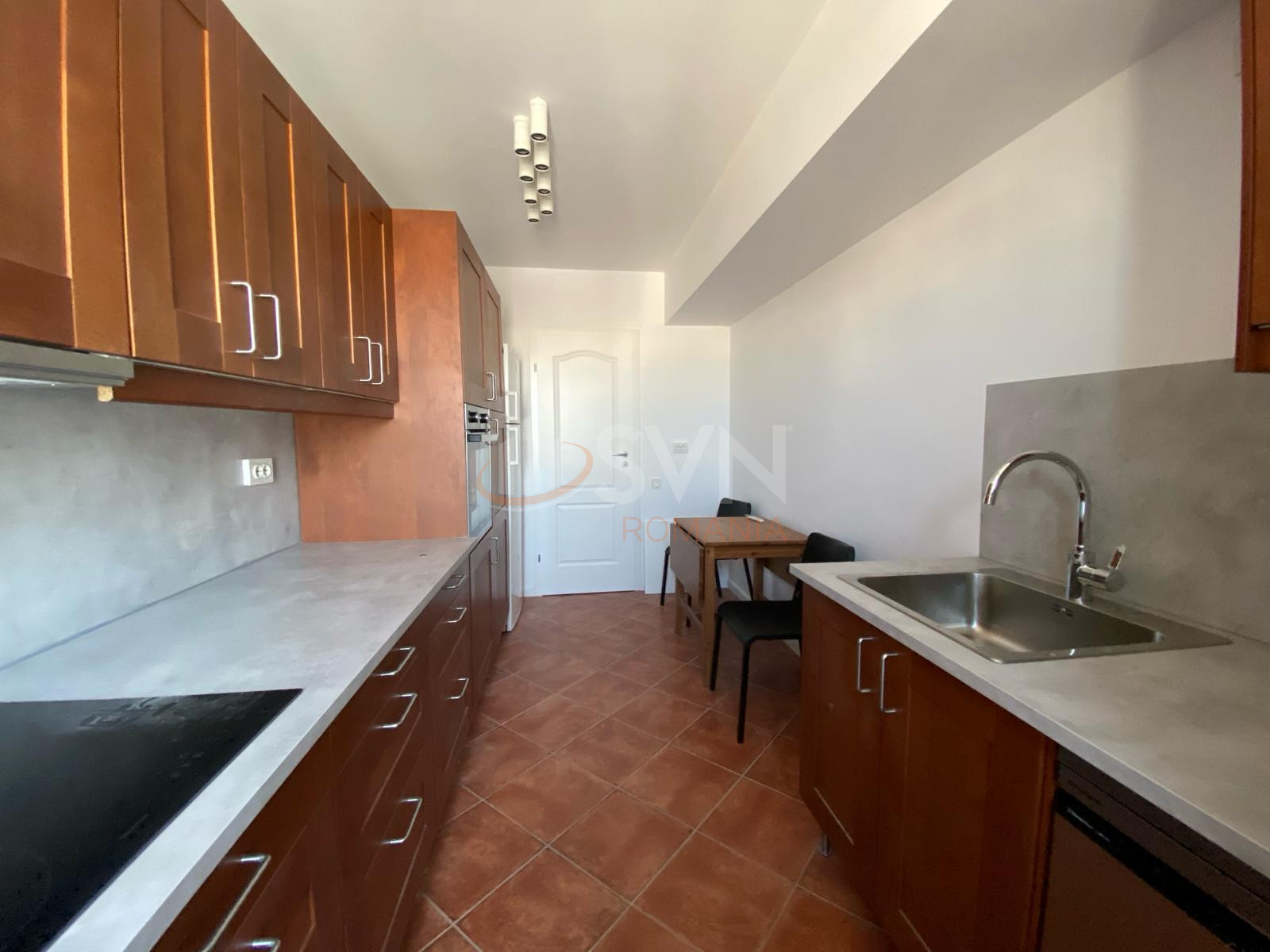 Apartament, 3 camere Bucuresti/Alba Iulia