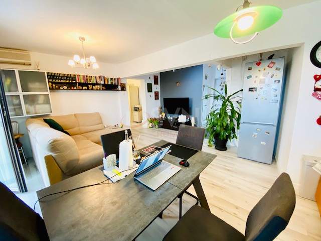 Apartament, 3 camere Bucuresti/Titan