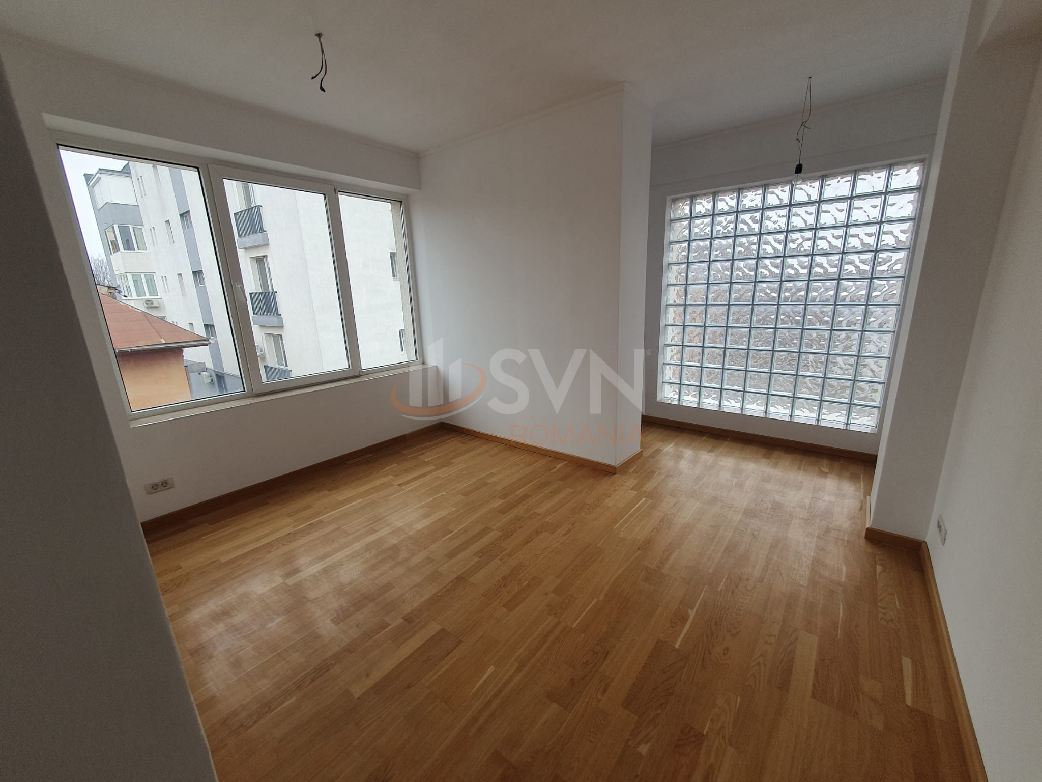 Apartament, 3 camere Bucuresti/Straulesti