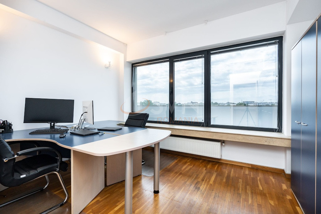 Apartament, 3 camere Bucuresti/Piata Unirii (s3)
