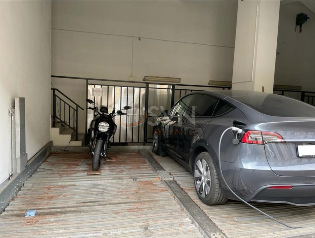 Apartament, 3 camere Bucuresti/Piata Unirii (s3)