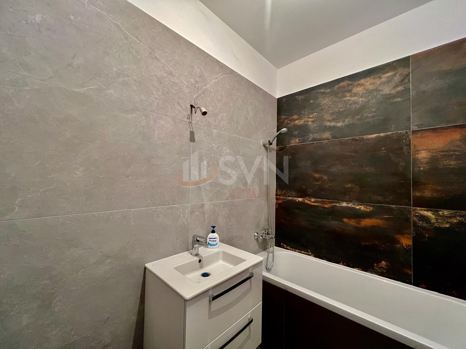 Apartament, 3 camere Bucuresti/Lujerului