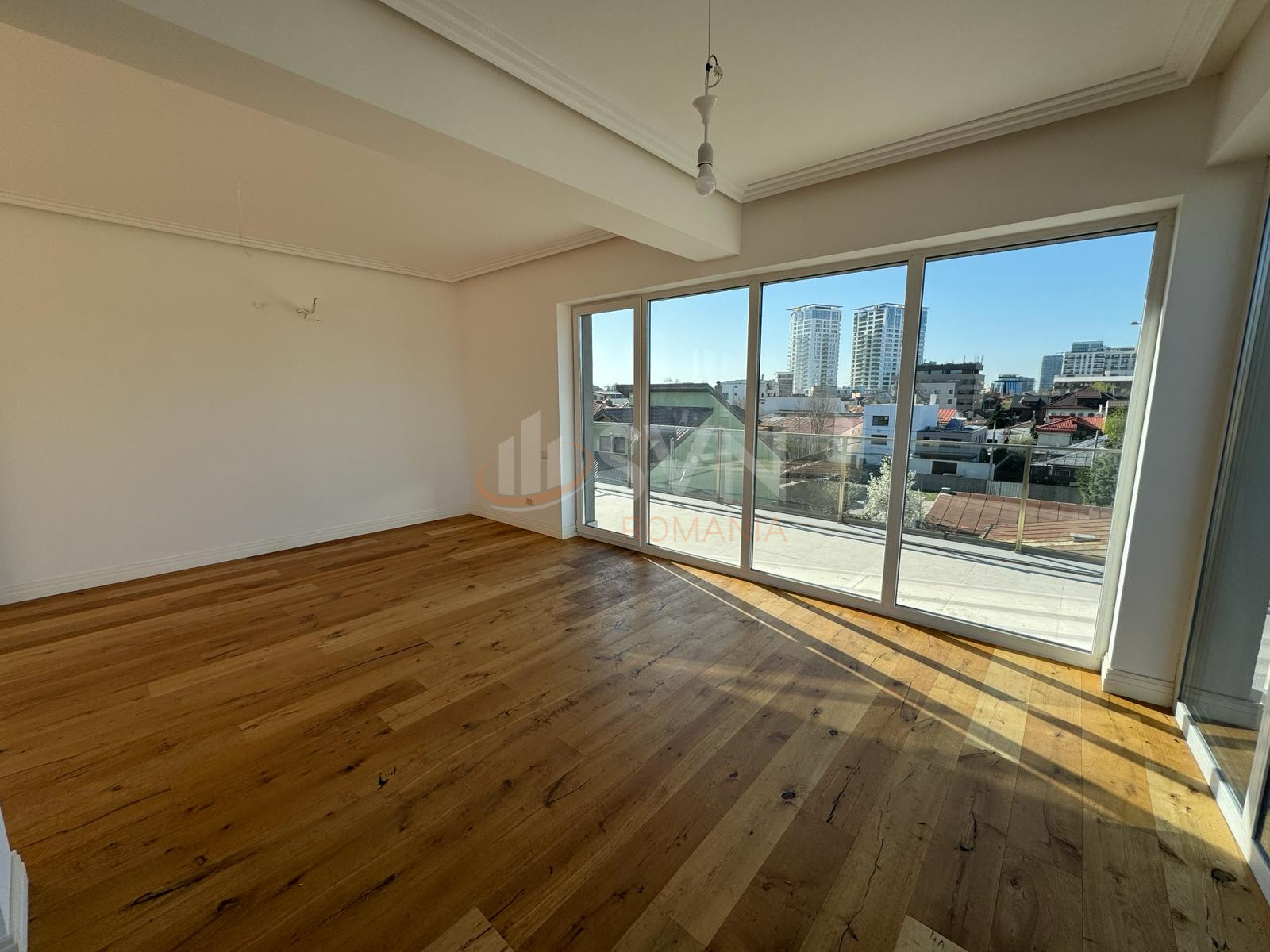 Apartament, 3 camere Bucuresti/Barbu Vacarescu