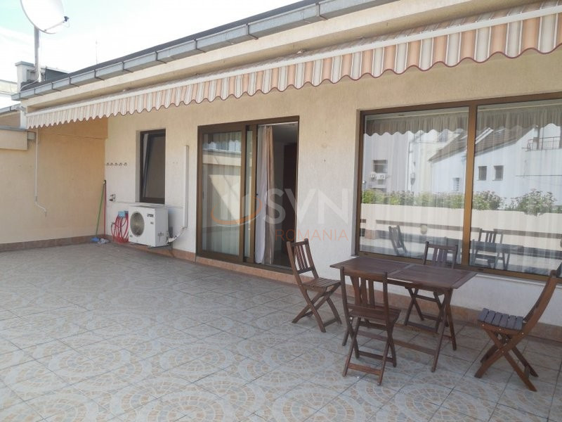 Apartament, 3 camere Bucuresti/Primaverii