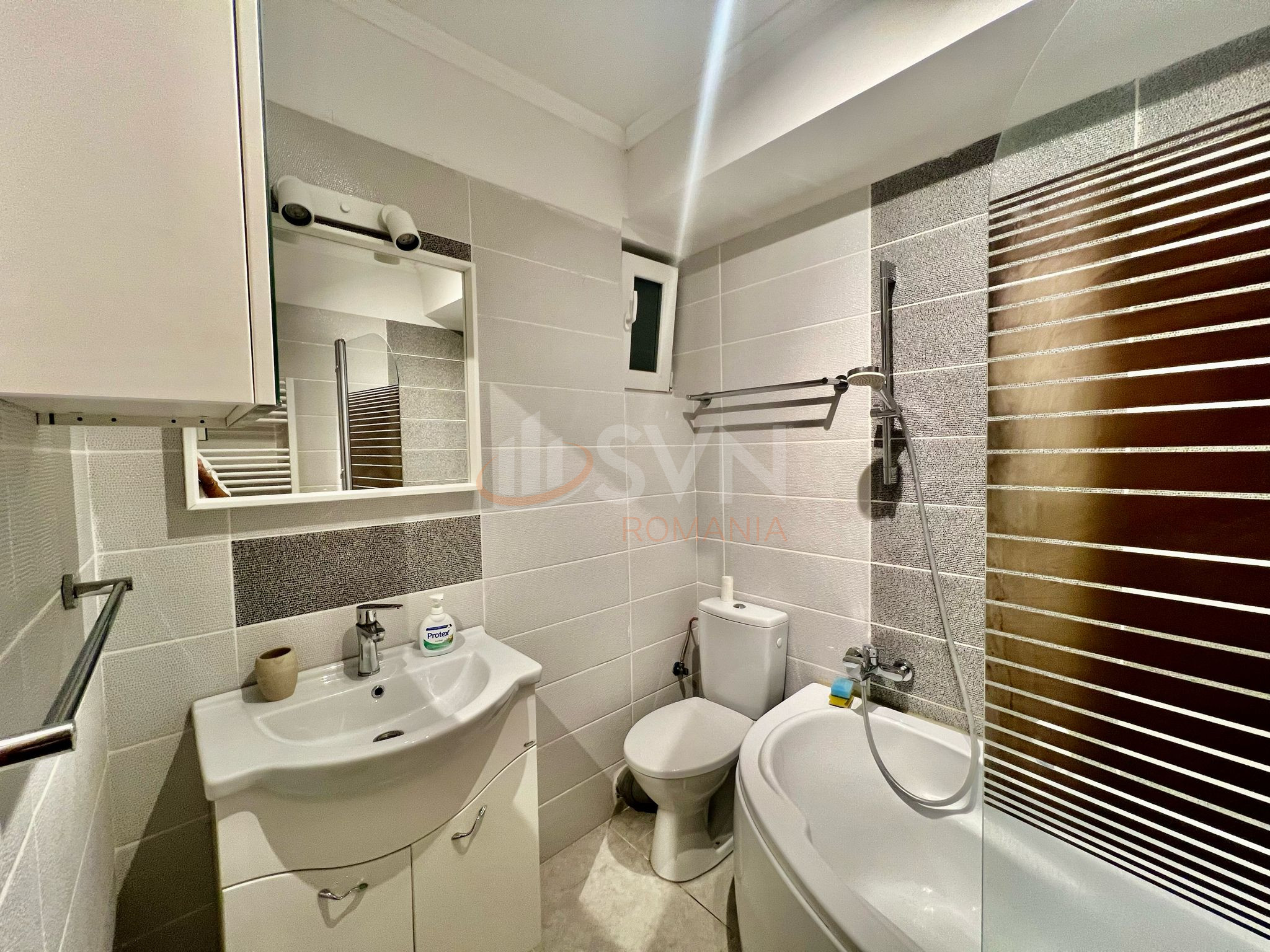 Apartament, 3 camere Bucuresti/Bucurestii Noi