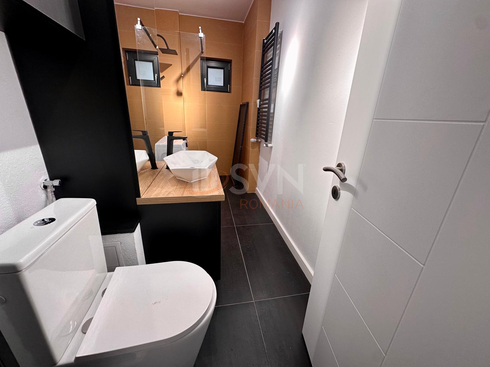 Apartament, 3 camere Bucuresti/Piata Victoriei
