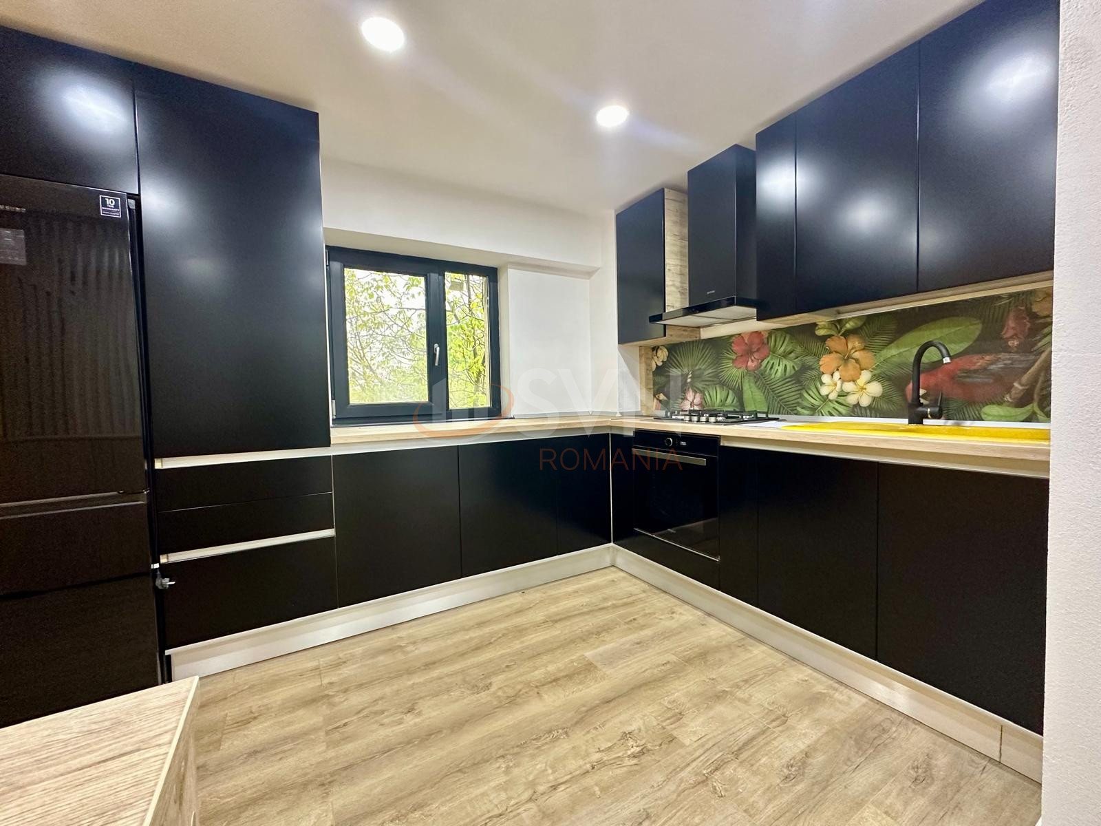 Apartament, 3 camere Bucuresti/Piata Victoriei