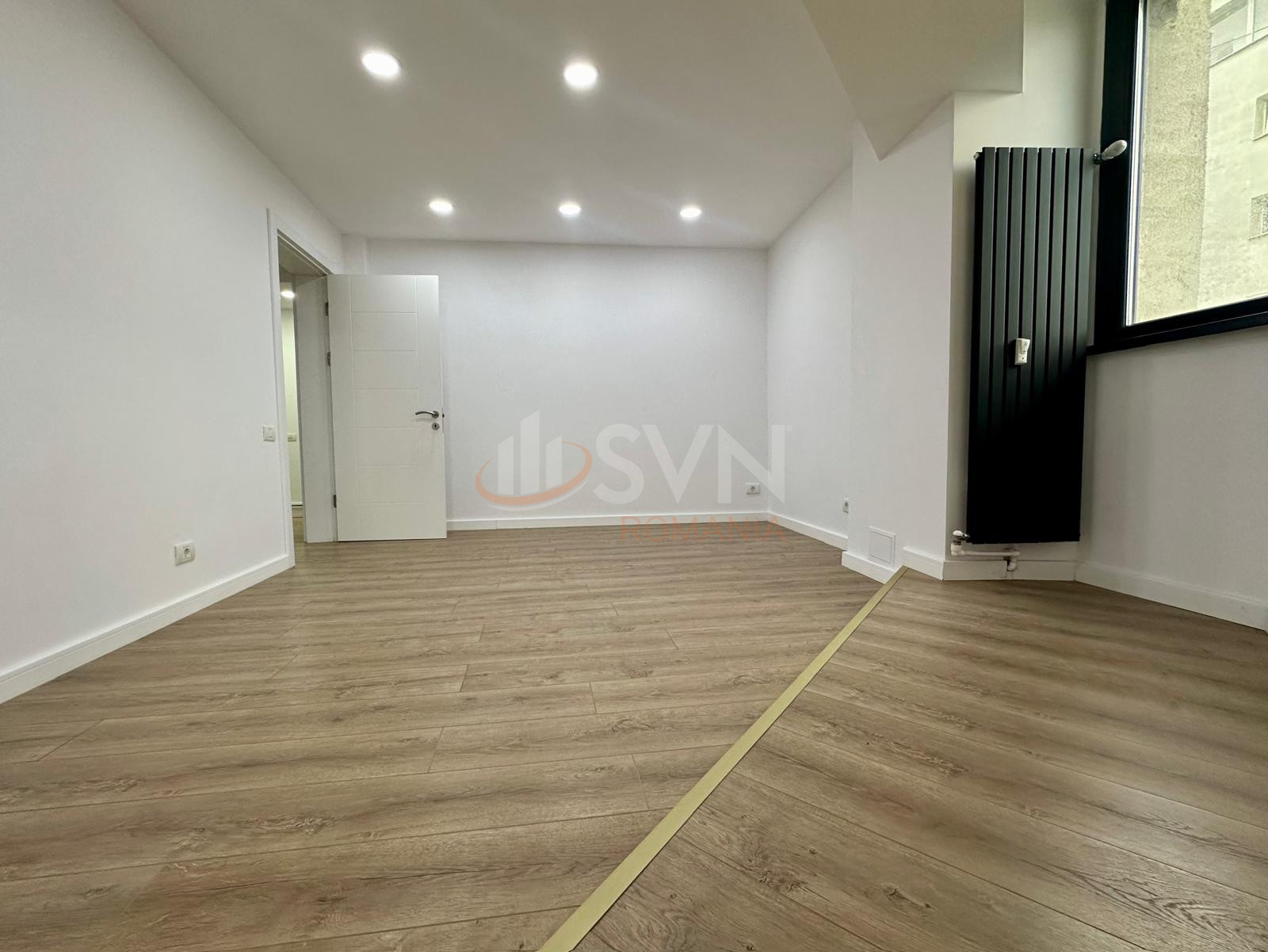 Apartament, 3 camere Bucuresti/Piata Victoriei