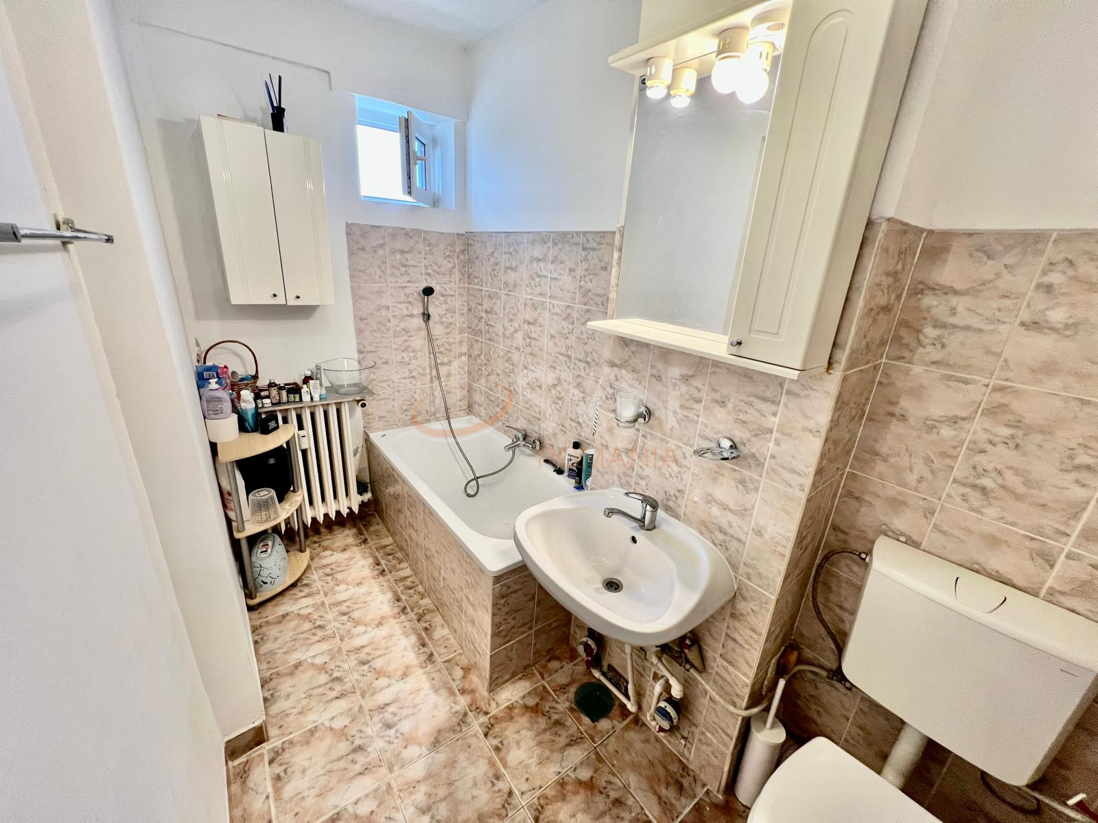 Apartament, 3 camere Bucuresti/Baba Novac