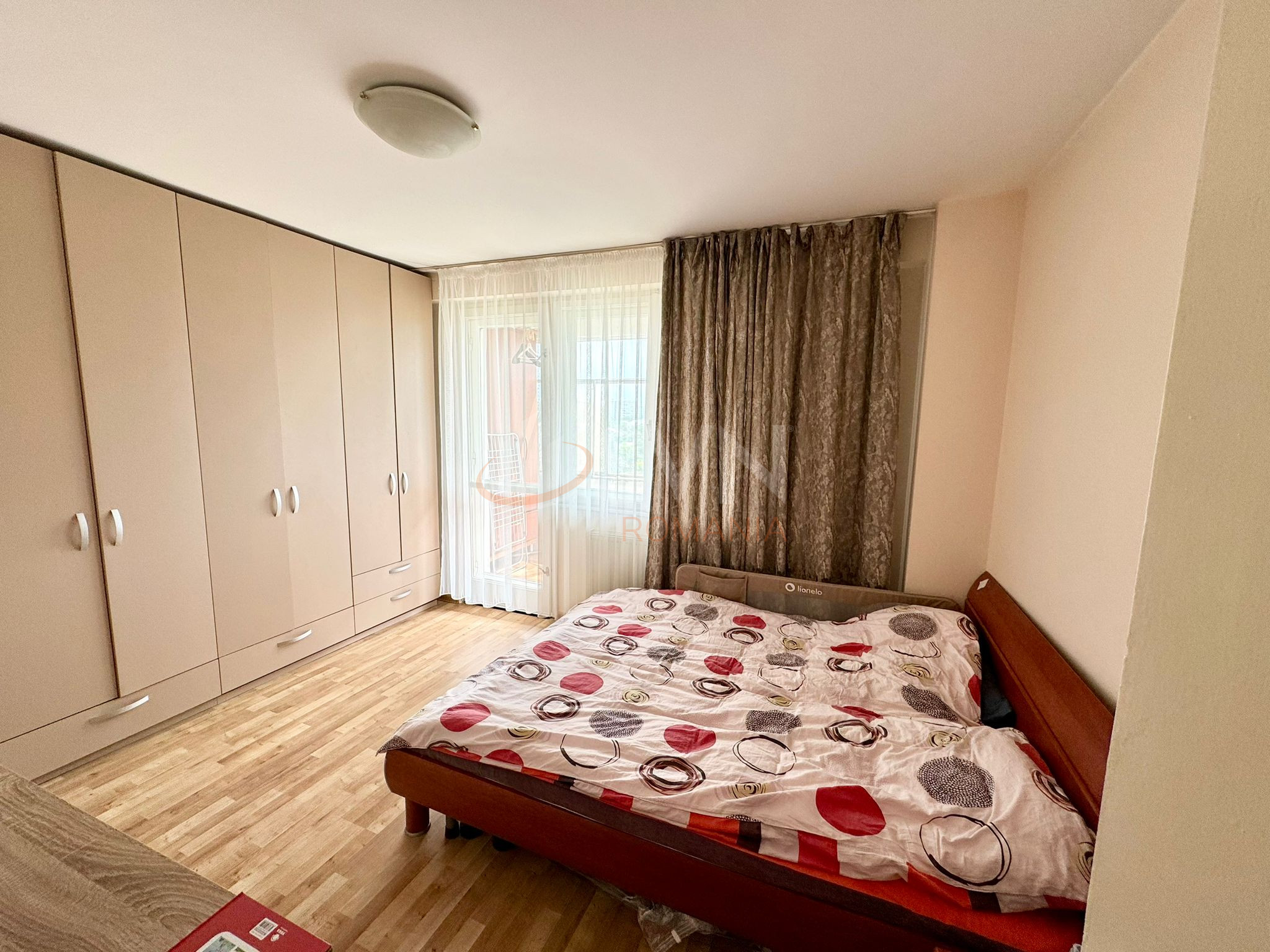 Apartament, 3 camere Bucuresti/Vatra Luminoasa