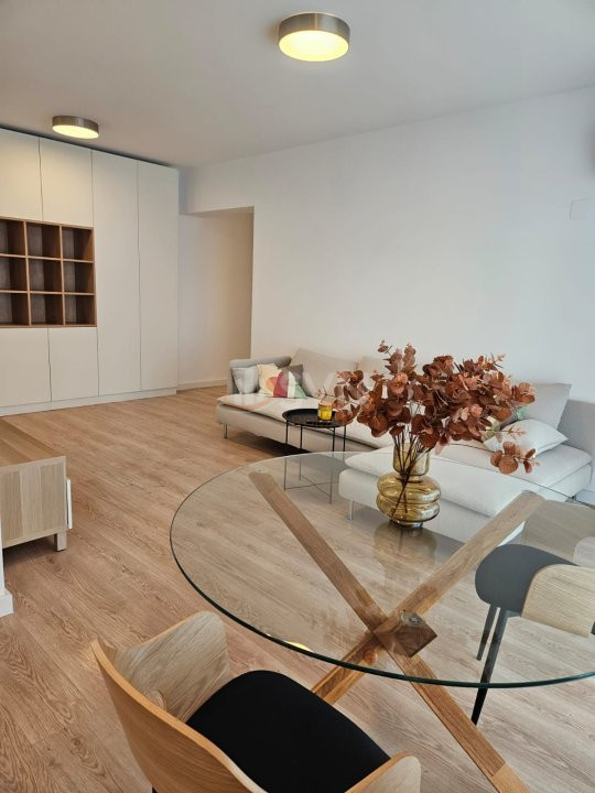 Apartament, 3 camere Bucuresti/Barbu Vacarescu