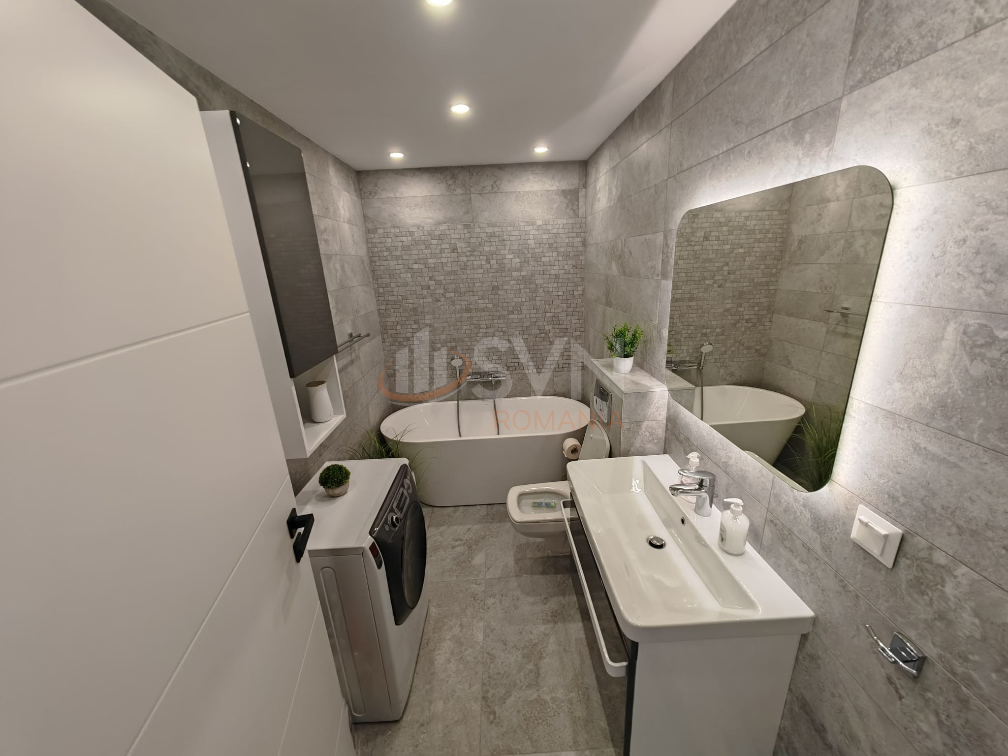 Apartament, 3 camere Cluj/Andrei Muresanu