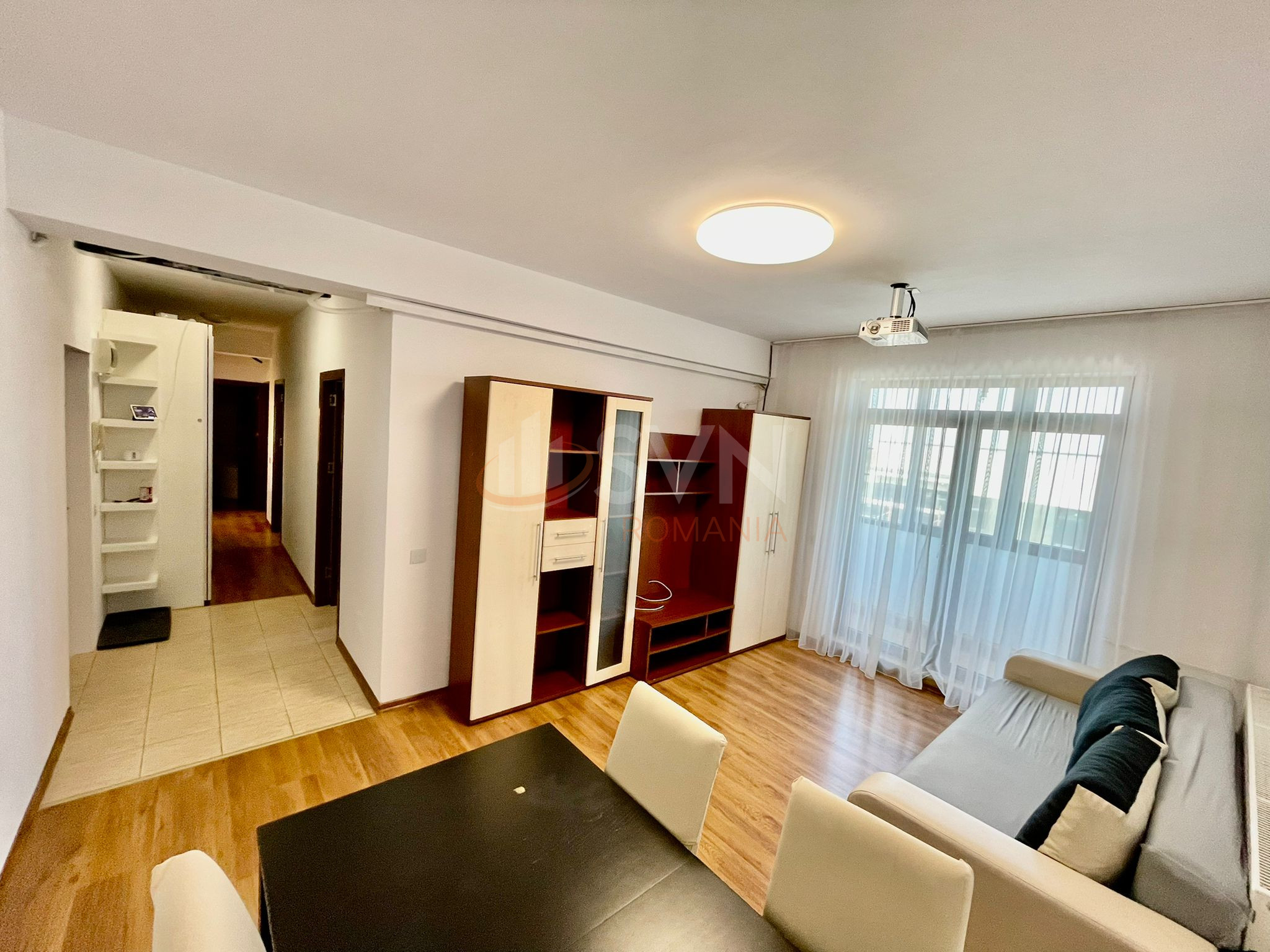 Apartament, 3 camere Ilfov/Rosu