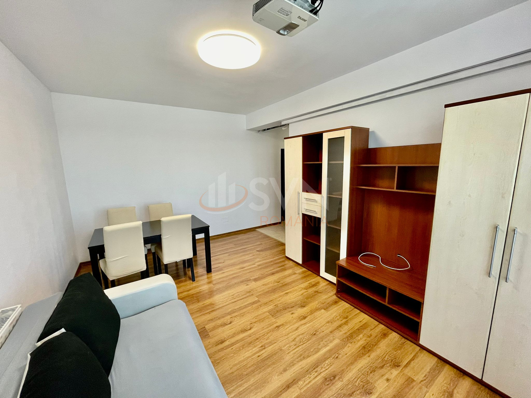 Apartament, 3 camere Ilfov/Rosu