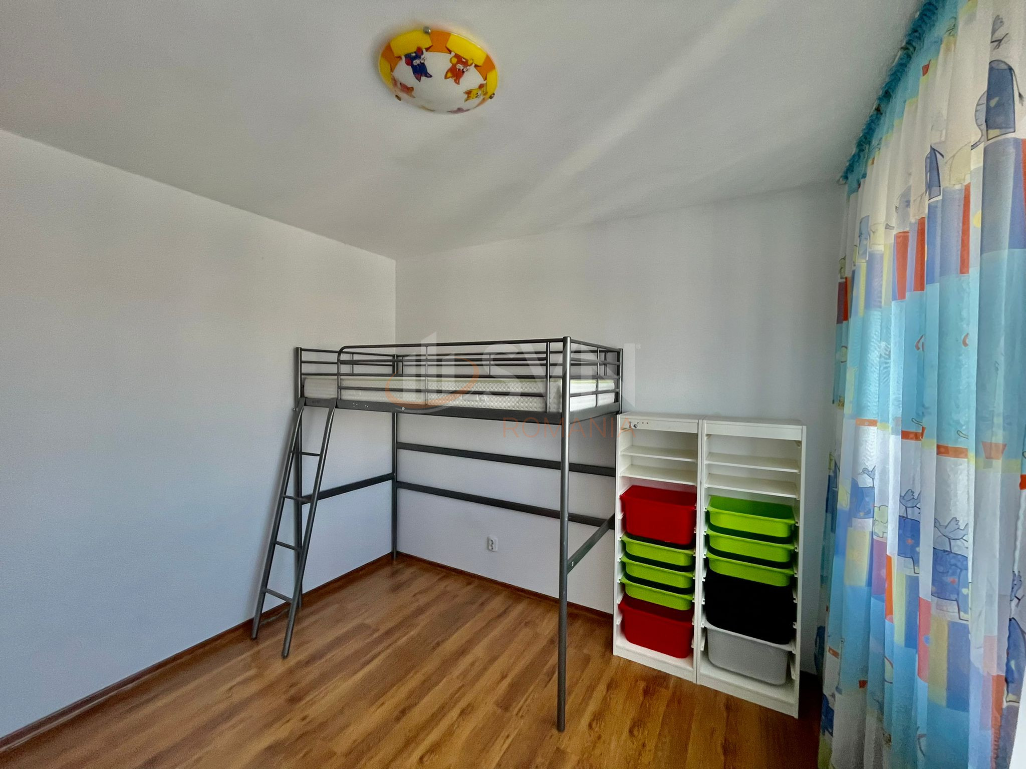 Apartament, 3 camere Ilfov/Rosu