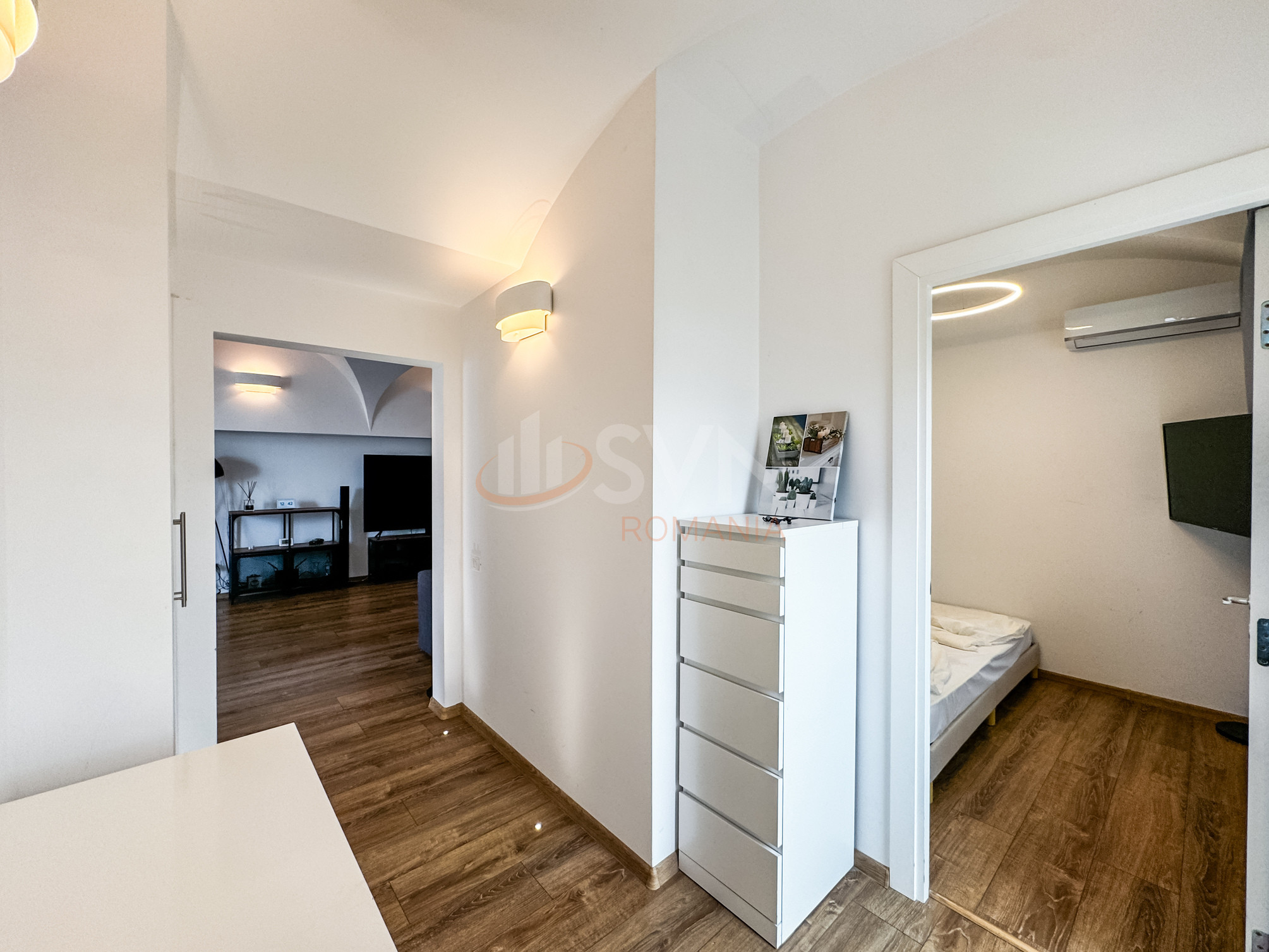 Apartament, 3 camere Bucuresti/Piata Victoriei