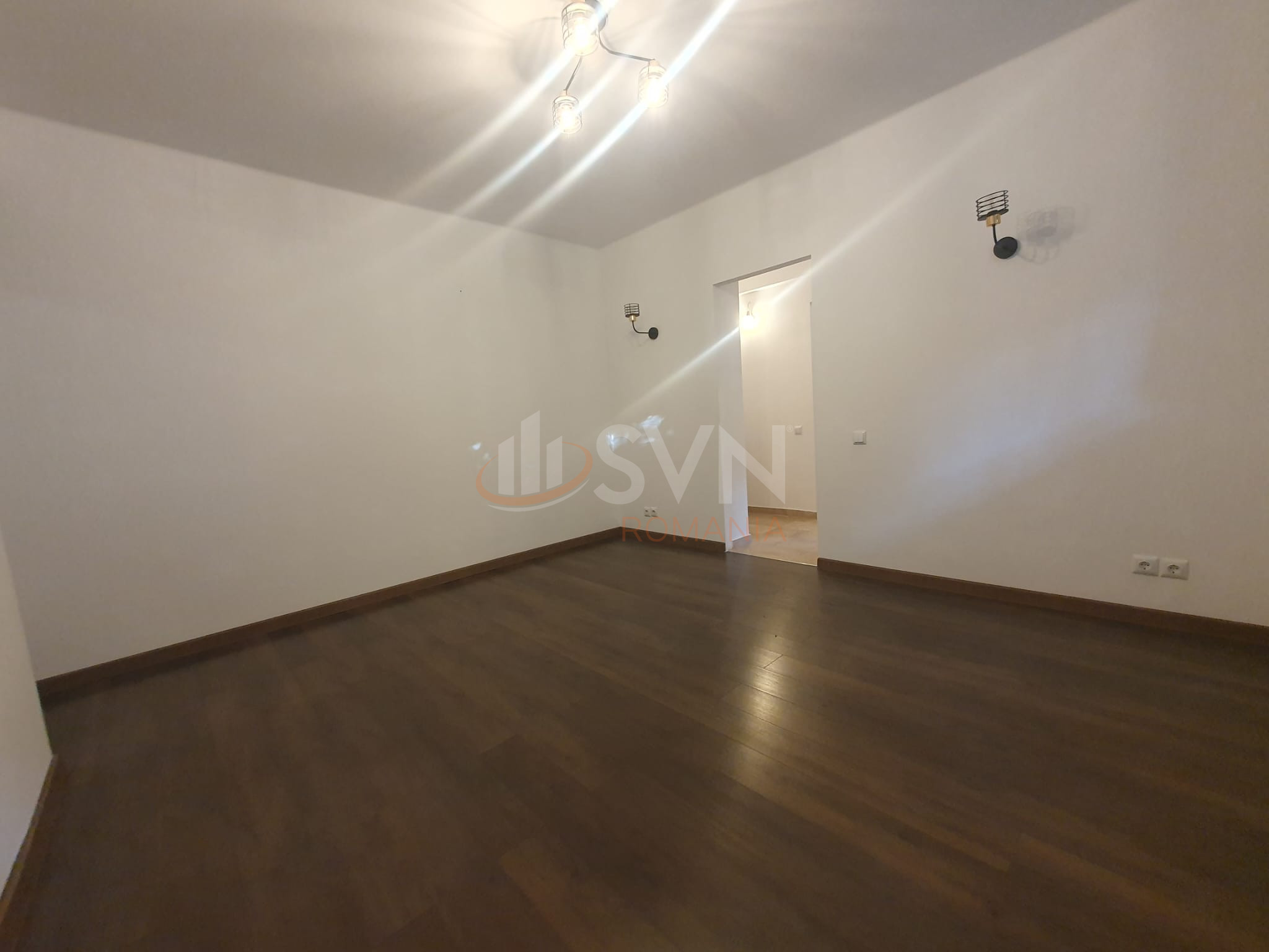 Apartament, 3 camere Bucuresti/Piata Victoriei
