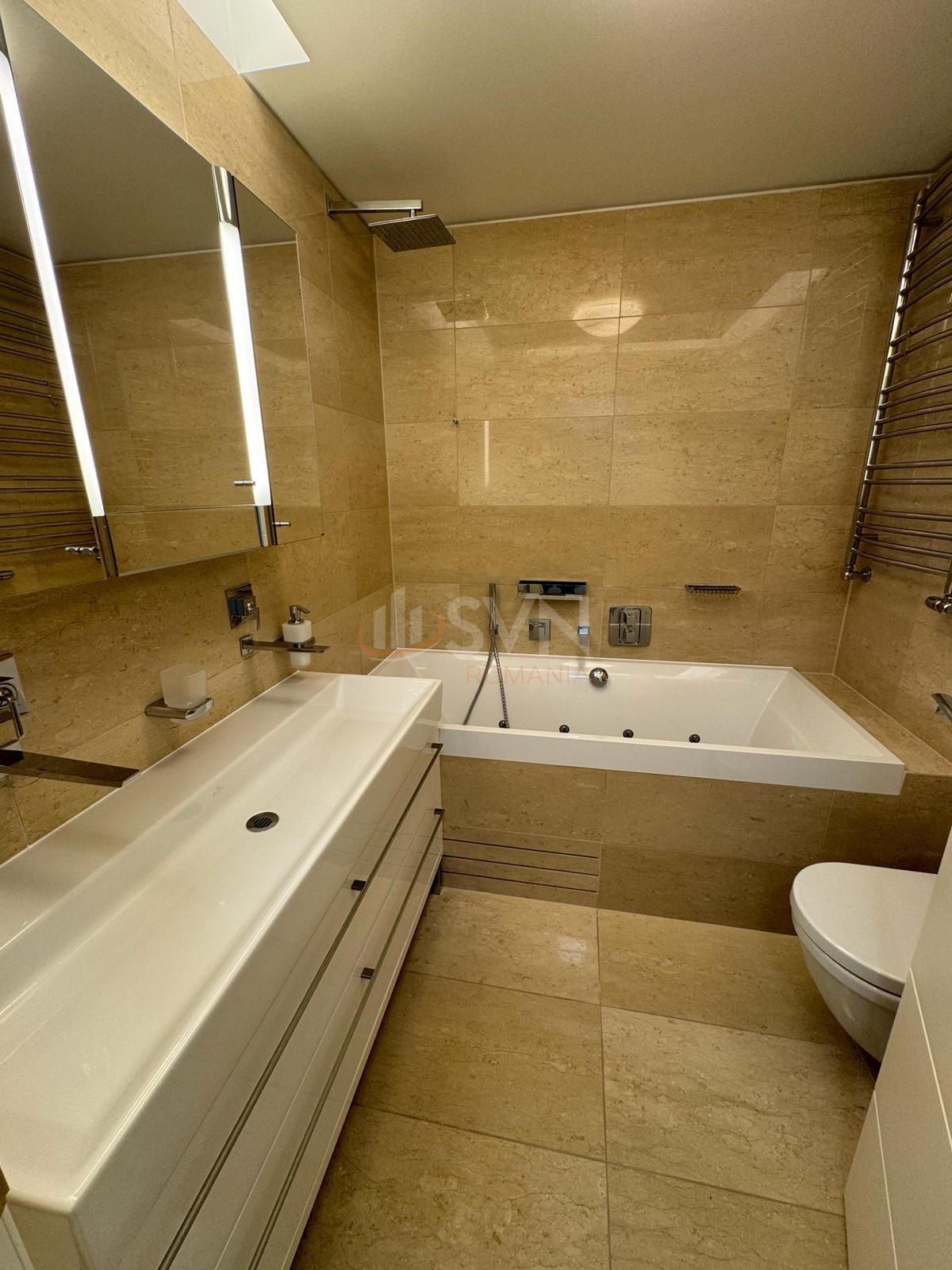 Apartament, 3 camere Bucuresti/Primaverii