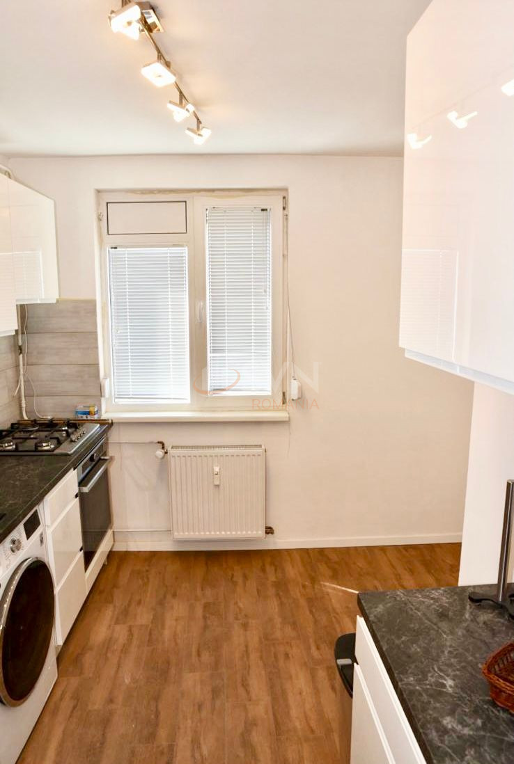 Apartament, 3 camere Bucuresti/Titan