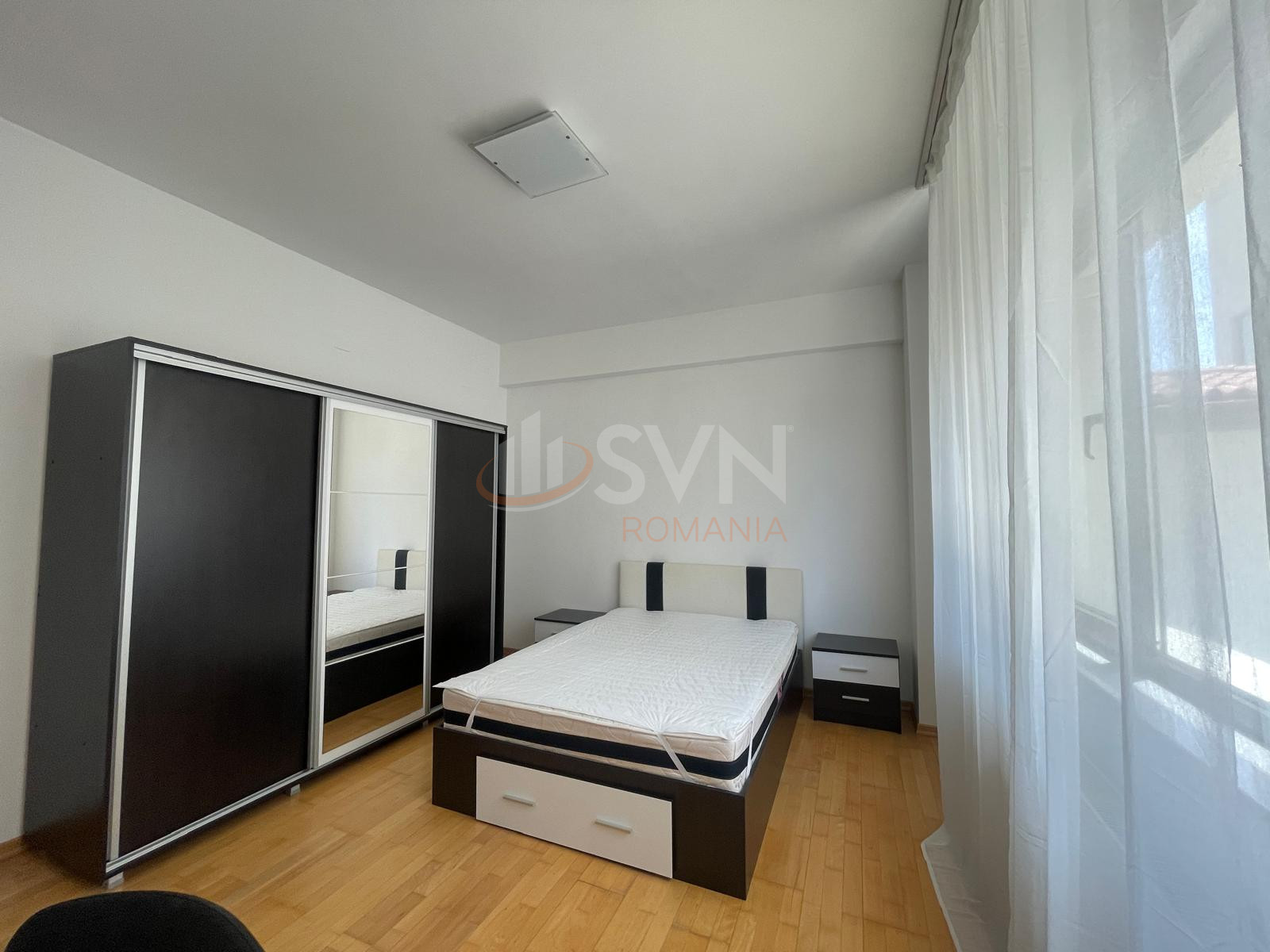 Apartament, 3 camere Bucuresti/Primaverii