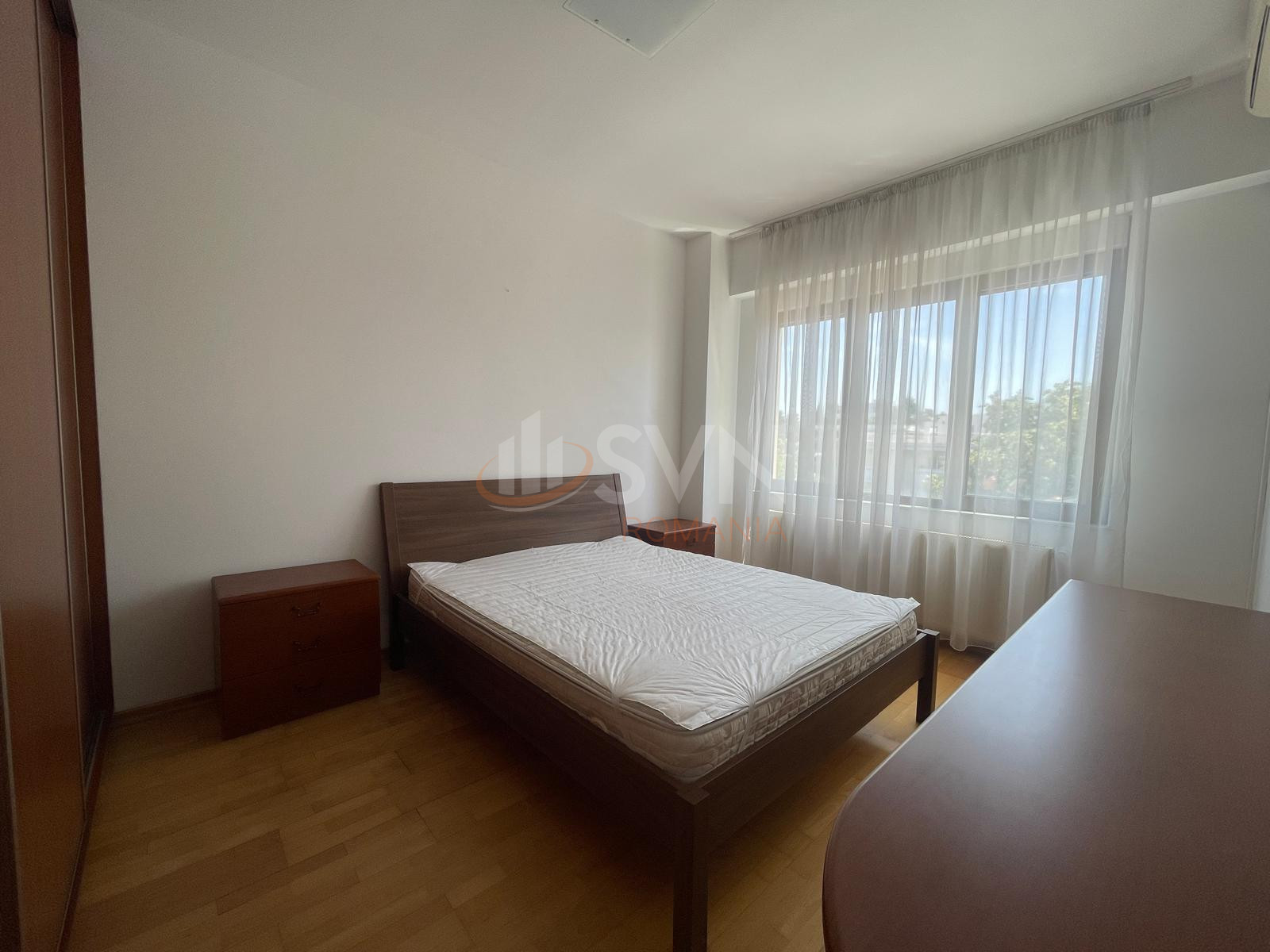 Apartament, 3 camere Bucuresti/Primaverii
