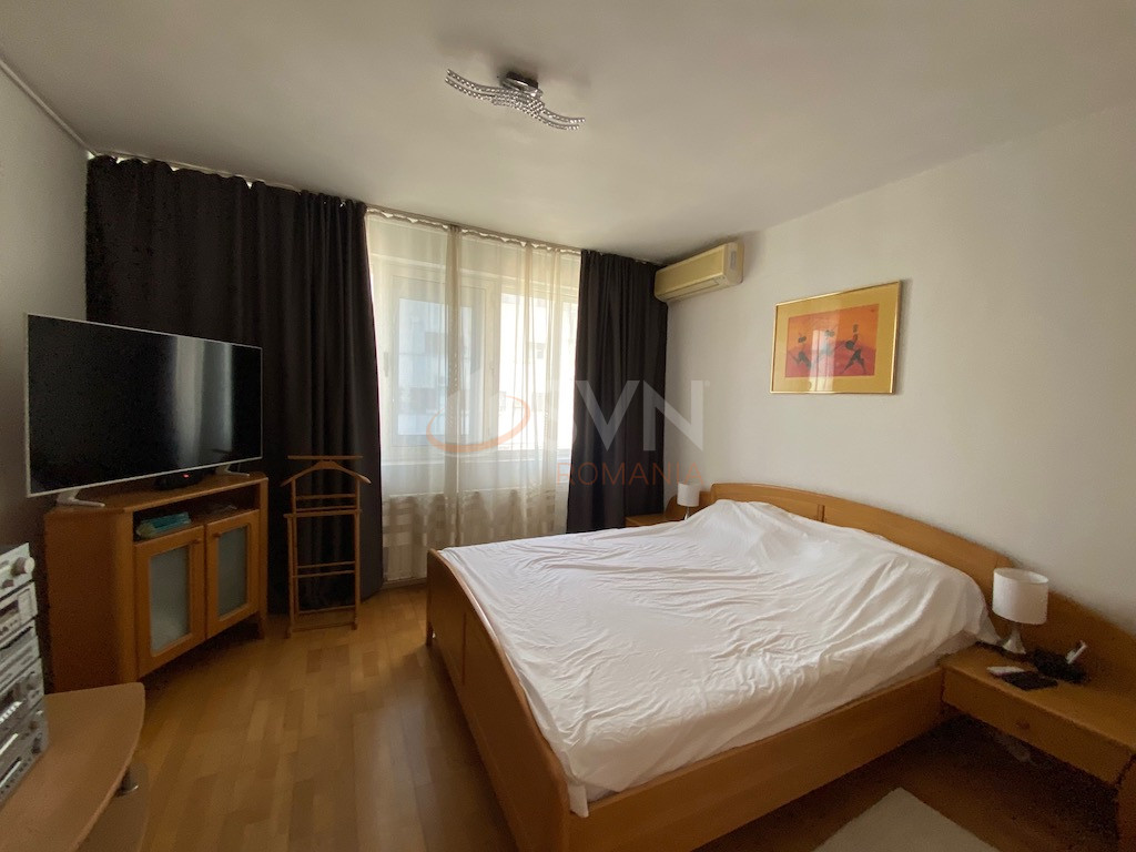 Apartament, 3 camere Bucuresti/Calea Victoriei
