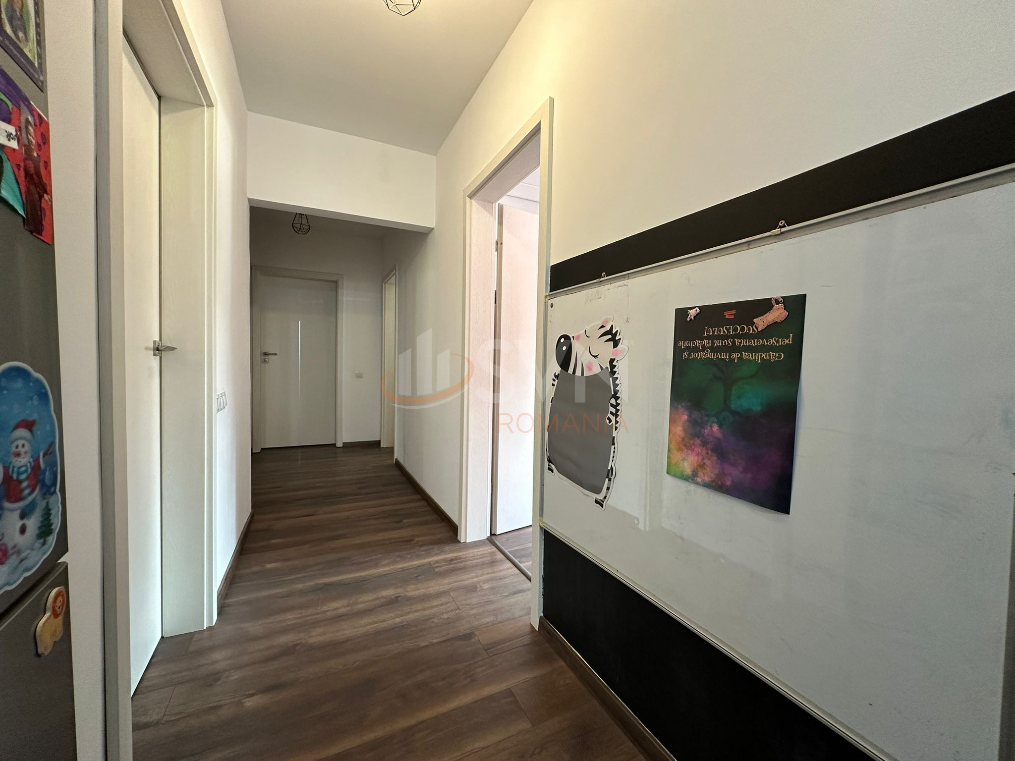 Apartament, 3 camere Cluj/Buna Ziua