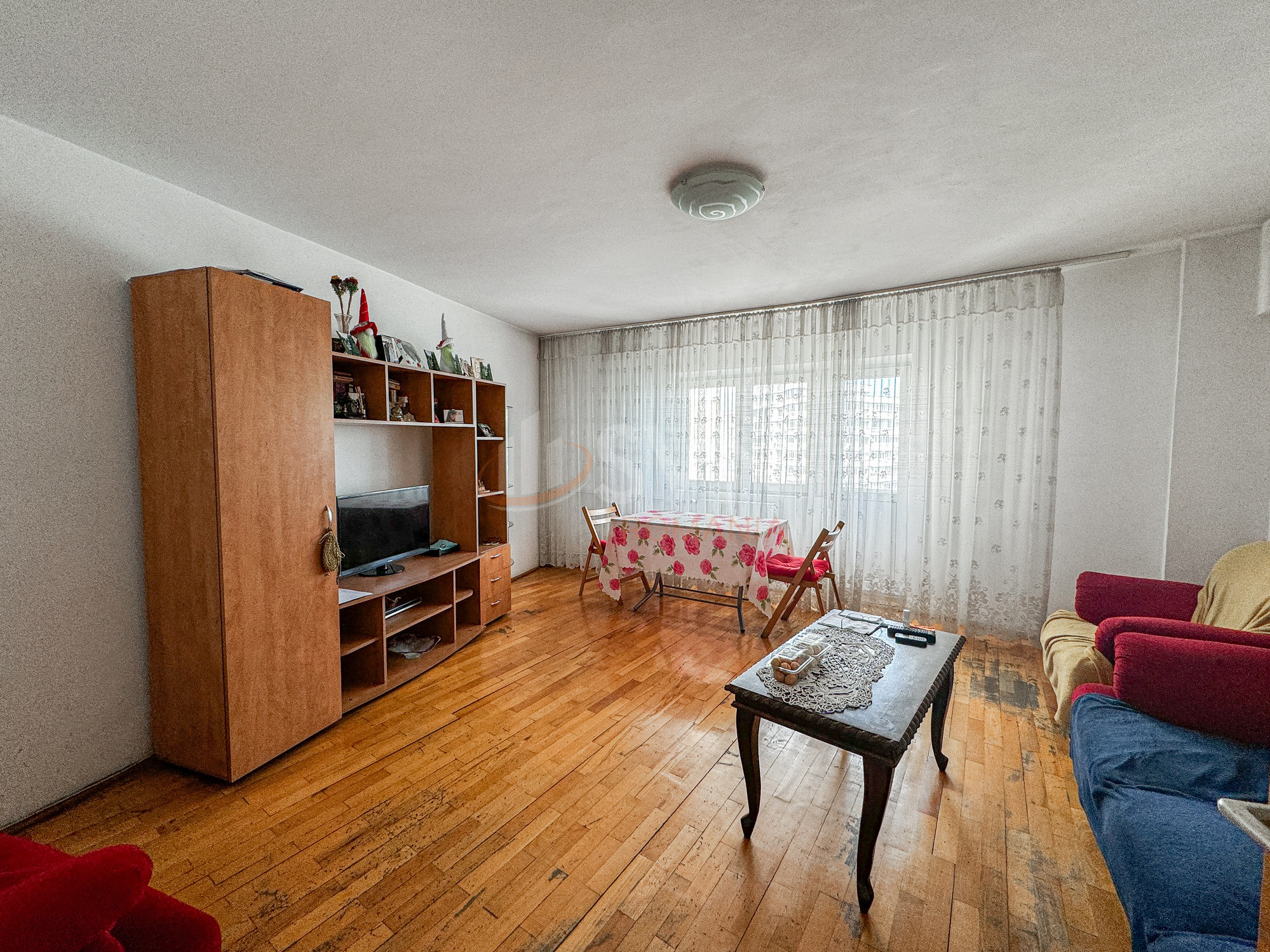 Apartament, 3 camere Bucuresti/Piata Victoriei