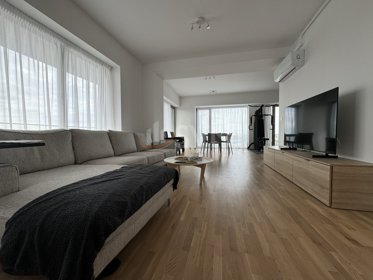 Apartament, 3 camere Bucuresti/Baneasa