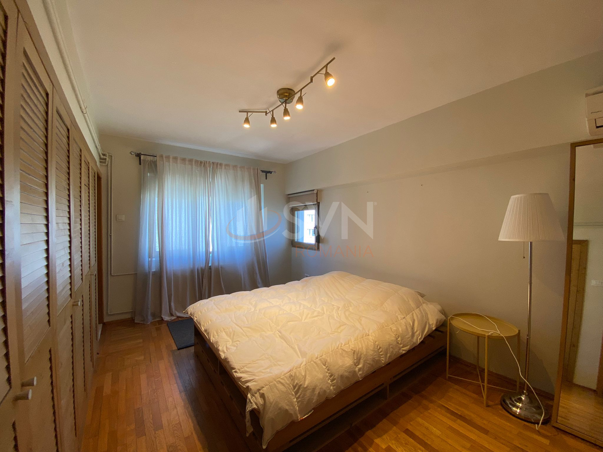 Apartament, 3 camere Bucuresti/Decebal