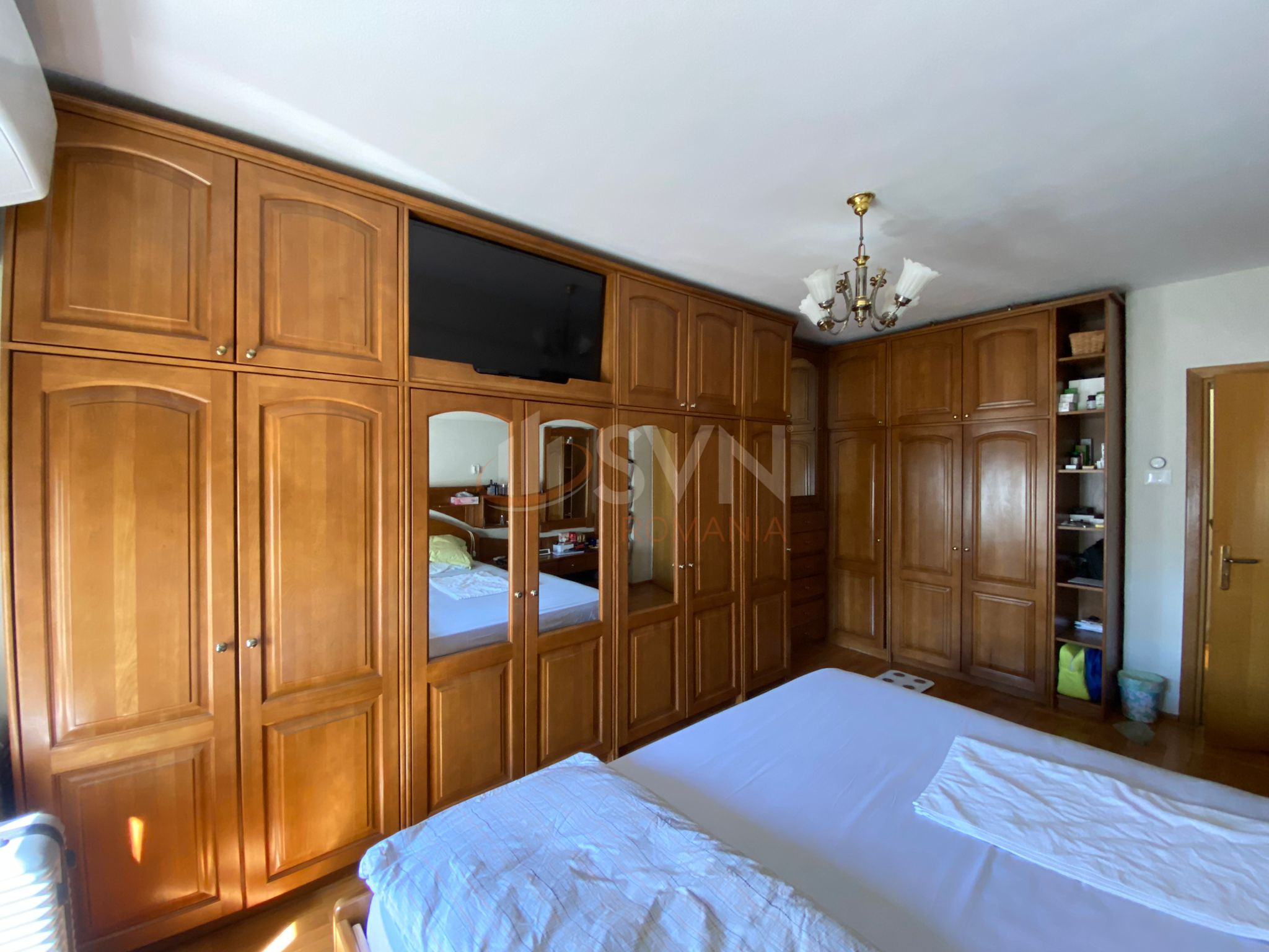 Apartament, 3 camere Bucuresti/Decebal